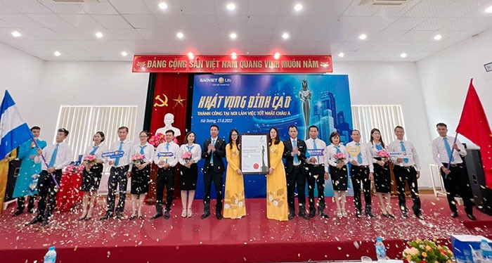 Baoviet Life Hai Duong honors "Best companies to work for in Asia" award